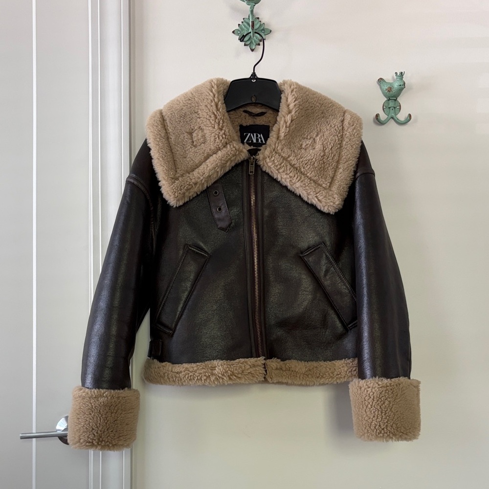 Zara Women’s Brown Double-Faced Faux Leather Shearling Fur Aviator Jacket - Picture 7 of 7